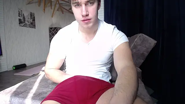 megamaxxxl online show from March 2, 10:44 am