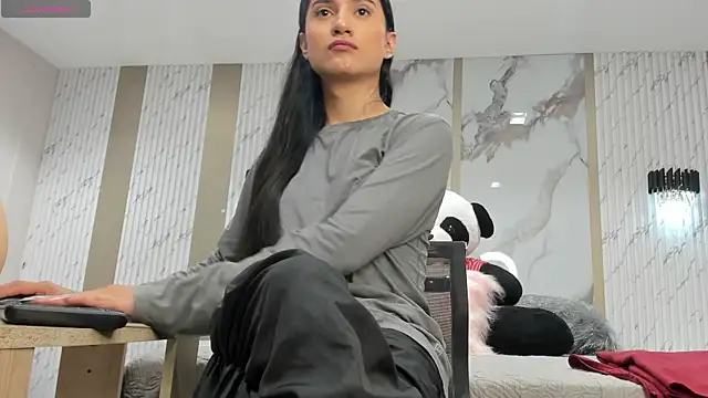 Snapshot of Sweet_Mafe chatting on February 22, 4:38 pm Sweet Mafe online show from February 22, 4:38 pm