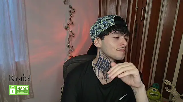 Mihail leroy online show from October 14, 10:43 pm