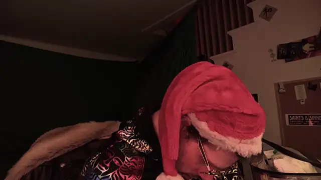 MasterDaddyCool online show from December 15, 9:35 am