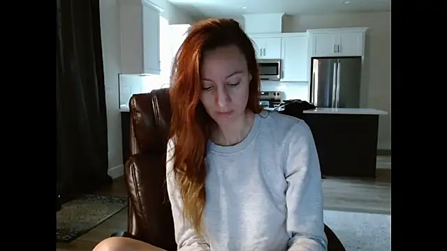 Snapshot of AnneNay chatting on February 24, 7:01 pm AnneNay online show from February 24, 7:01 pm