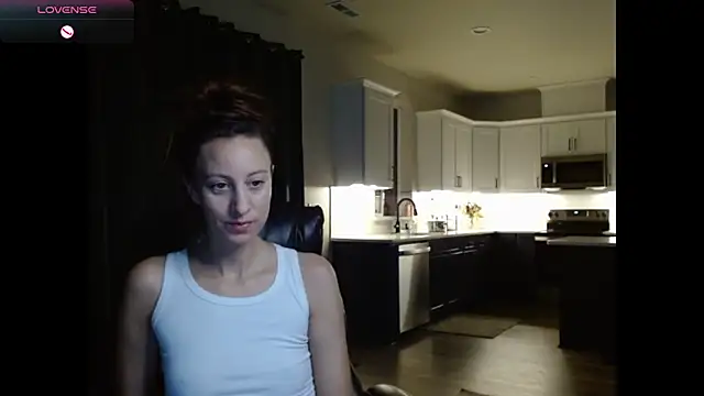 Snapshot of AnneNay chatting on March 4, 3:56 am AnneNay online show from March 4, 3:56 am