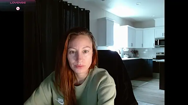 Snapshot of AnneNay chatting on March 4, 6:36 pm AnneNay online show from March 4, 6:36 pm