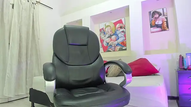 Ricky Owens1 online show from February 4, 8:14 pm