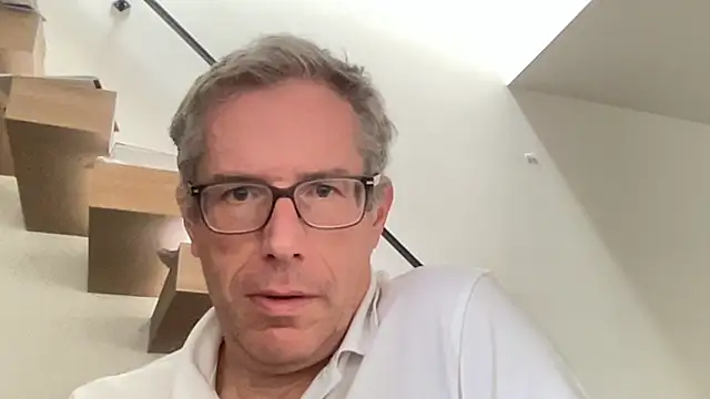 Snapshot of choupipat1 chatting on September 12, 12:27 pm choupipat1 online show from September 12, 12:27 pm