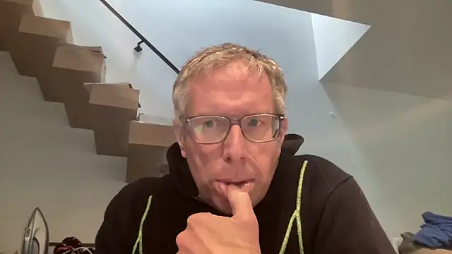 Snapshot of choupipat1 chatting on December 3, 11:52 am choupipat1 online show from December 3, 11:52 am