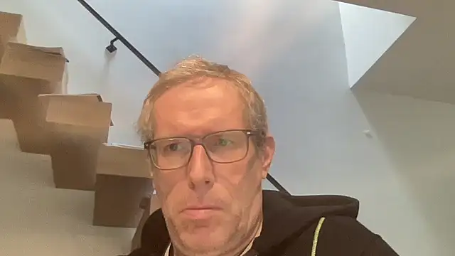 Snapshot of choupipat1 chatting on February 17, 9:17 am choupipat1 online show from February 17, 9:17 am