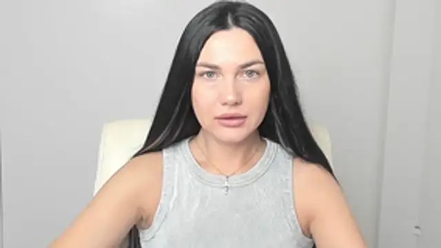 Snapshot of Lune_Moon chatting on November 6, 6:14 am Lune Moon online show from November 6, 6:14 am