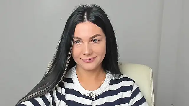 Snapshot of Lune_Moon chatting on November 21, 6:45 am Lune Moon online show from November 21, 6:45 am