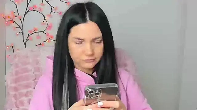 Lune Moon online show from January 19, 6:17 am