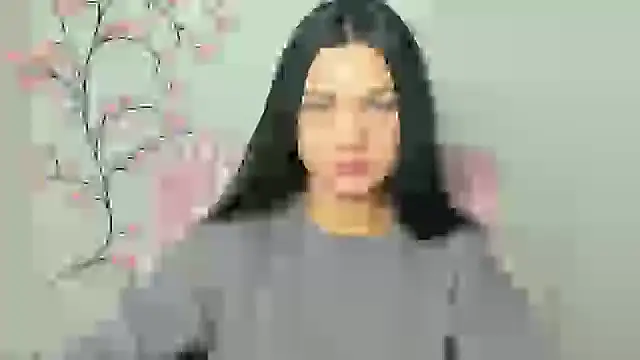 Snapshot of Lune_Moon chatting on February 18, 6:20 am Lune Moon online show from February 18, 6:20 am