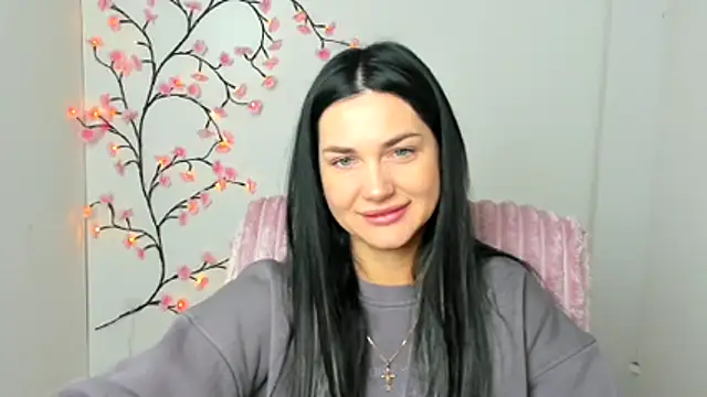 Snapshot of Lune_Moon chatting on February 20, 6:48 am Lune Moon online show from February 20, 6:48 am