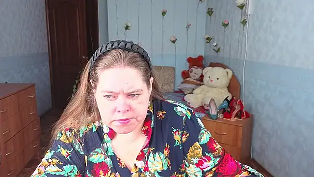 Audrey Aura online show from September 19, 5:09 am