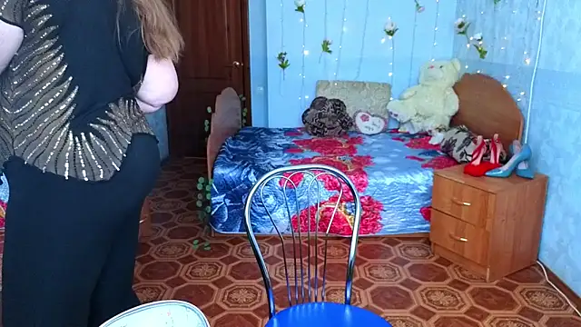 Audrey Aura online show from October 27, 6:28 am