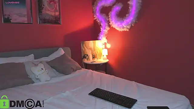 Lisbeth  Salander online show from October 7, 2:42 am