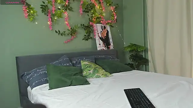 Lisbeth  Salander online show from January 18, 2:26 am