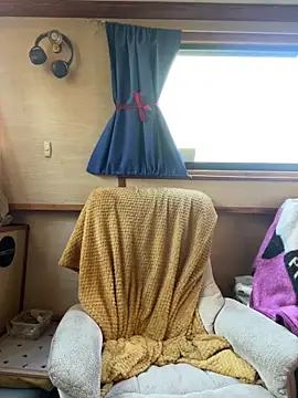 Snapshot of ladyboatlady chatting on May 1, 5:45 am ladyboatlady online show from May 1, 5:45 am