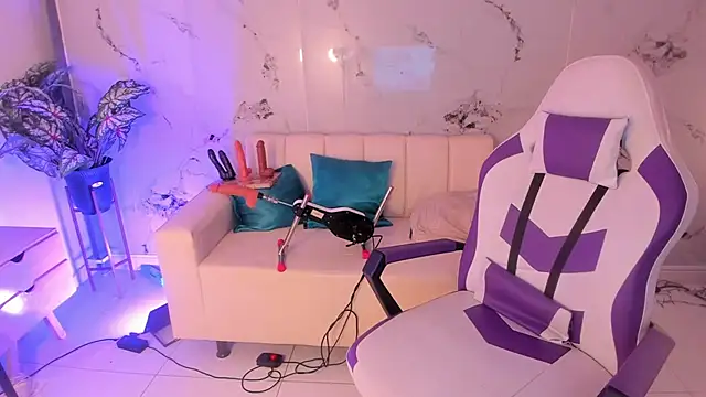 scarlett enjoy1 online show from September 15, 12:49 pm