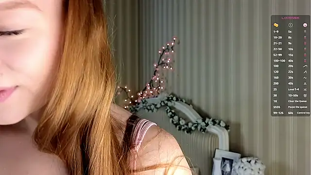 Snapshot of Juuulia_ chatting on February 22, 12:26 pm Juuulia online show from February 22, 12:26 pm