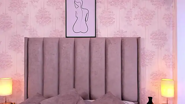 ShaynaHosk online show from May 7, 4:34 pm