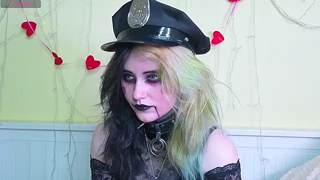 PortiaHedge online show from October 31, 6:31 pm