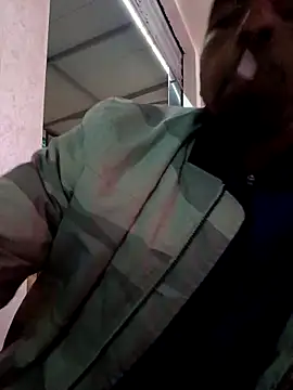 Snapshot of Bob_black chatting on March 26, 8:14 pm Bob black online show from March 26, 8:14 pm