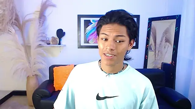 Snapshot of dreyk20 chatting on September 26, 1:48 pm dreyk20 online show from September 26, 1:48 pm