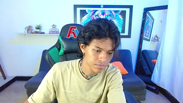 Snapshot of dreyk20 chatting on November 3, 2:07 pm dreyk20 online show from November 3, 2:07 pm