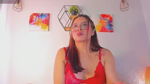 Karlaliones69 online show from May 6, 6:24 pm