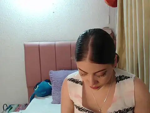 Alaina Blessed online show from October 4, 11:25 pm