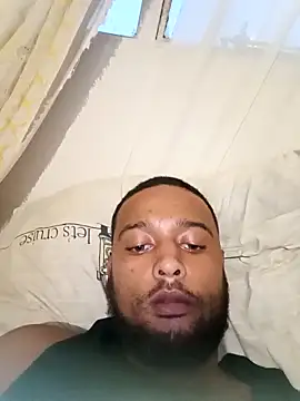 Snapshot of Magicdickbi chatting on April 12, 4:45 pm Magicdickbi online show from April 12, 4:45 pm