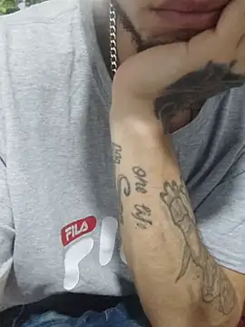 Tattoboy19cm online show from December 4, 3:16 am