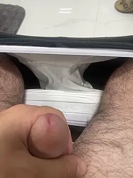 Heros2000 online show from November 18, 6:45 pm