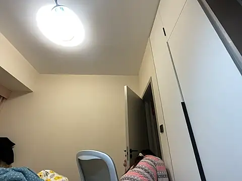 Snapshot of xena0501 chatting on December 5, 10:57 am xena0501 online show from December 5, 10:57 am