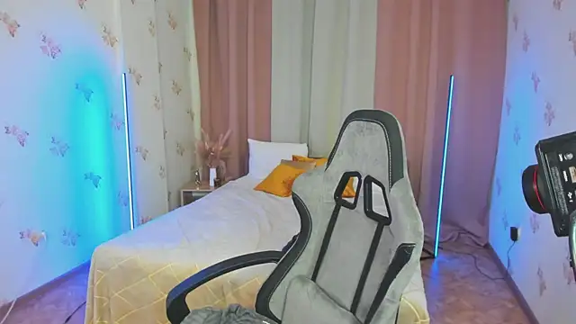  Shy Jenny  online show from June 4, 2:06 am