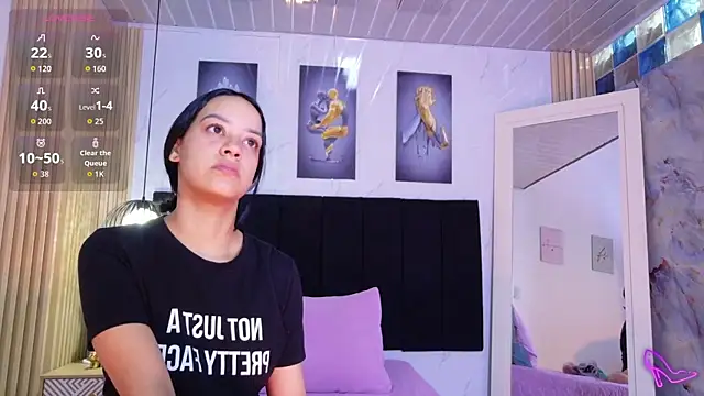 cutepetitee online show from July 31, 12:26 pm