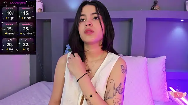 MaiaaCandy online show from October 16, 8:10 pm