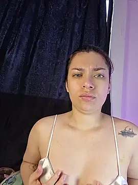 AmaiaSalvatore online show from March 5, 9:55 pm