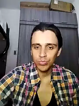 Snapshot of danylano chatting on November 10, 11:48 pm danylano online show from November 10, 11:48 pm