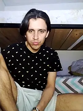 Snapshot of danylano chatting on November 18, 10:25 pm danylano online show from November 18, 10:25 pm