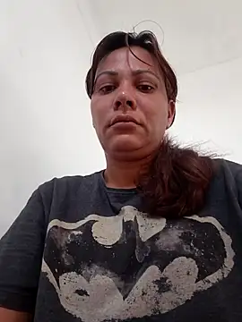 Snapshot of dyjaA chatting on May 6, 11:15 am dyjaA online show from May 6, 11:15 am