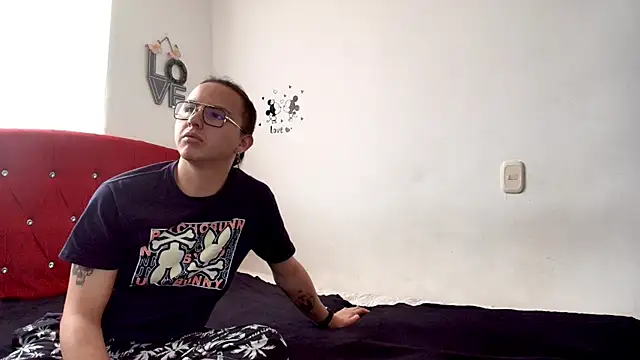 Husbands Horny online show from March 10, 12:54 pm