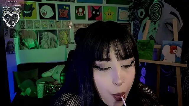 Yuhwan  online show from April 18, 3:32 am