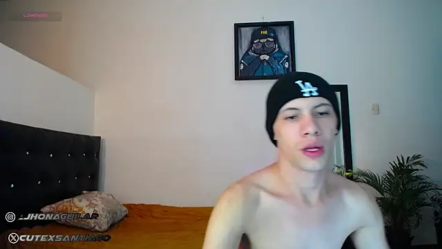 Snapshot of santiago_cutex chatting on September 19, 4:25 am santiago cutex online show from September 19, 4:25 am