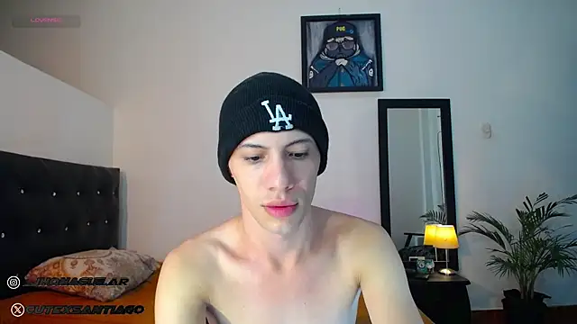 Snapshot of santiago_cutex chatting on September 28, 9:25 am santiago cutex online show from September 28, 9:25 am