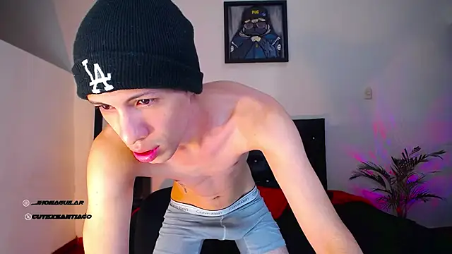 Snapshot of santiago_cutex chatting on October 22, 10:26 am santiago cutex online show from October 22, 10:26 am