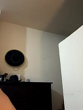 Snapshot of santiago_cutex chatting on October 24, 9:38 am santiago cutex online show from October 24, 9:38 am