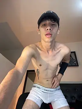 Snapshot of santiago_cutex chatting on October 28, 11:14 am santiago cutex online show from October 28, 11:14 am