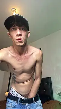 Snapshot of santiago_cutex chatting on November 25, 8:47 am santiago cutex online show from November 25, 8:47 am