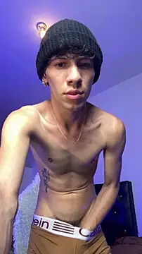 Snapshot of santiago_cutex chatting on November 29, 8:28 am santiago cutex online show from November 29, 8:28 am